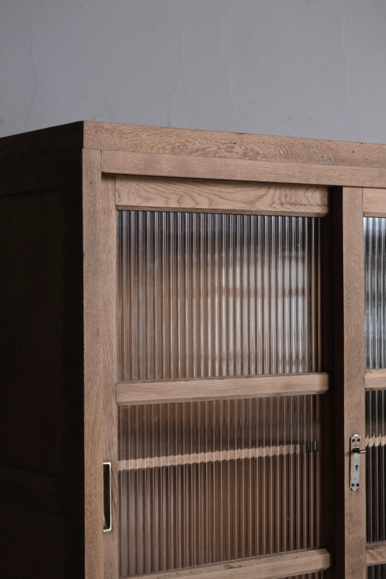 ガラス戸棚(取置き中)