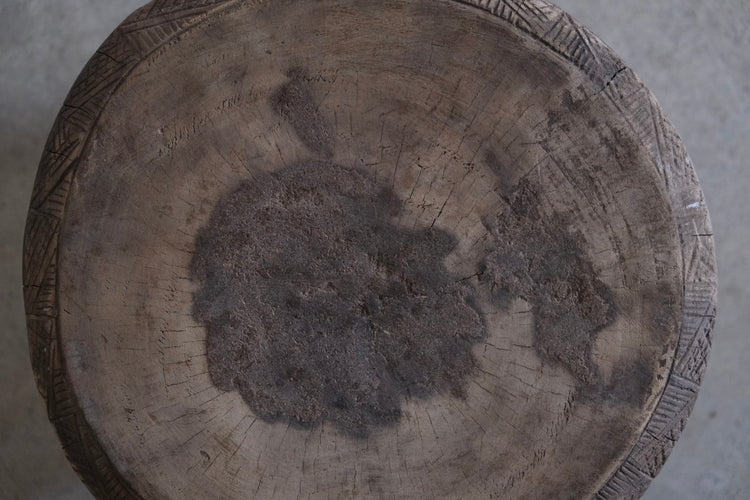 バガ族 スツール medium①