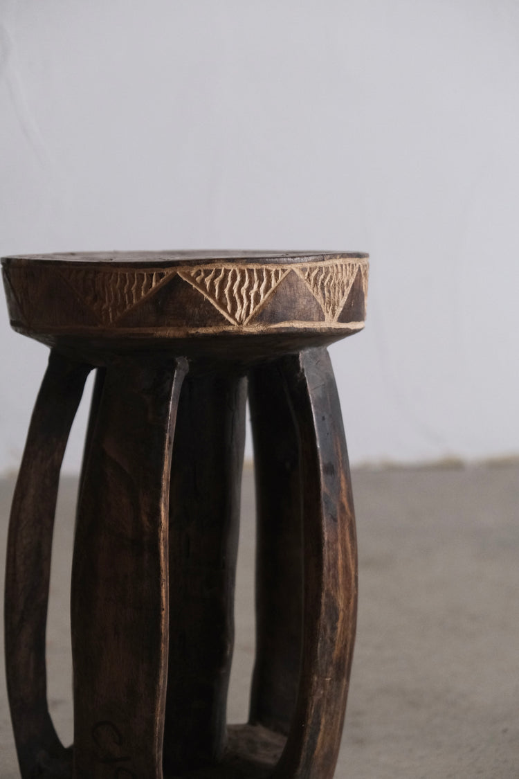 バガ族 スツール small①