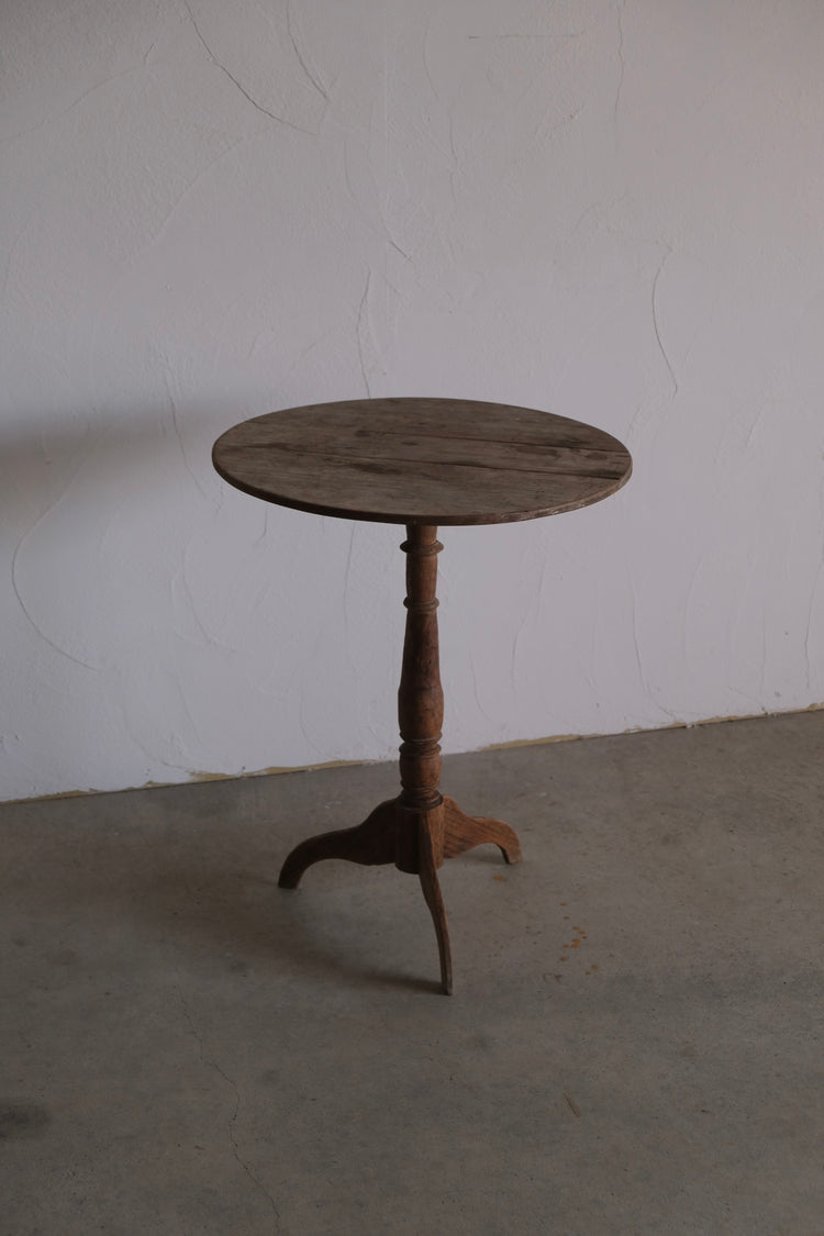 ラウンドテーブル