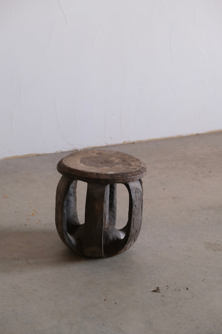 バガ族 スツール medium①