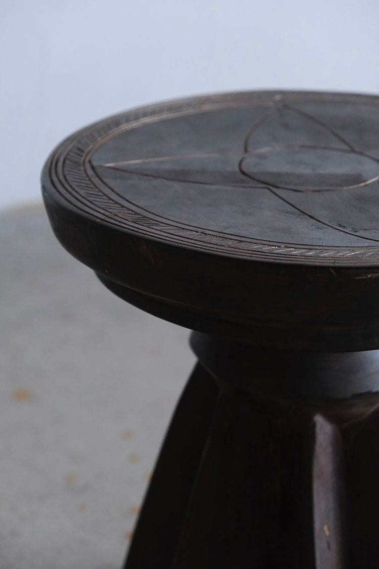 マレンカ族 スツール medium②