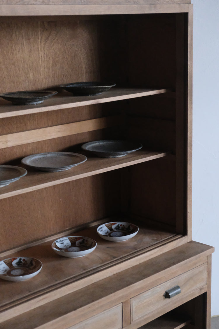 ガラス戸棚(取置き中)