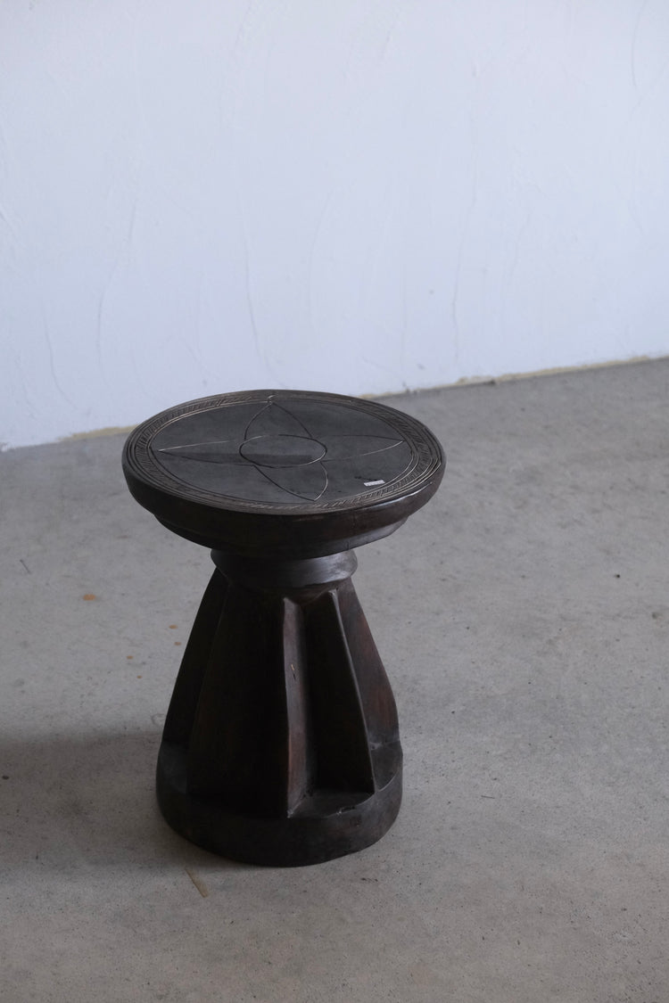 マレンカ族 スツール medium②