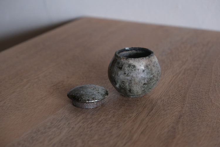 白掛蓋物