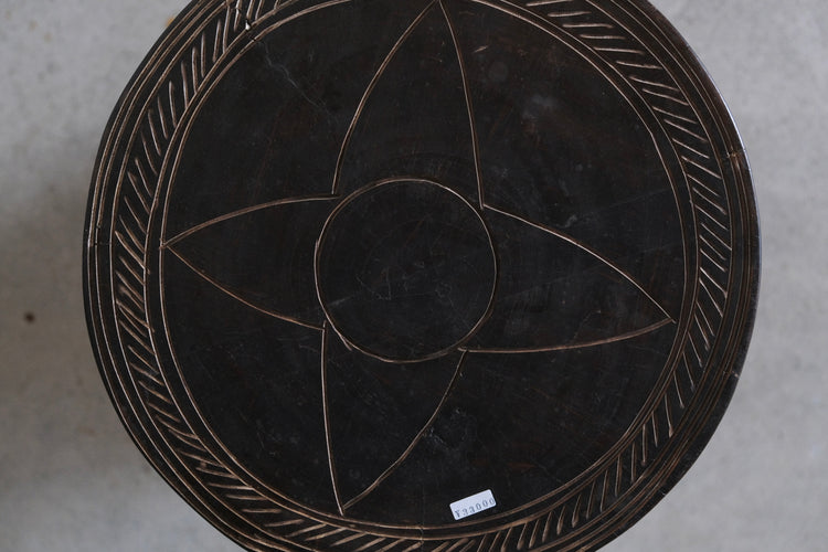 マレンカ族 スツール medium④