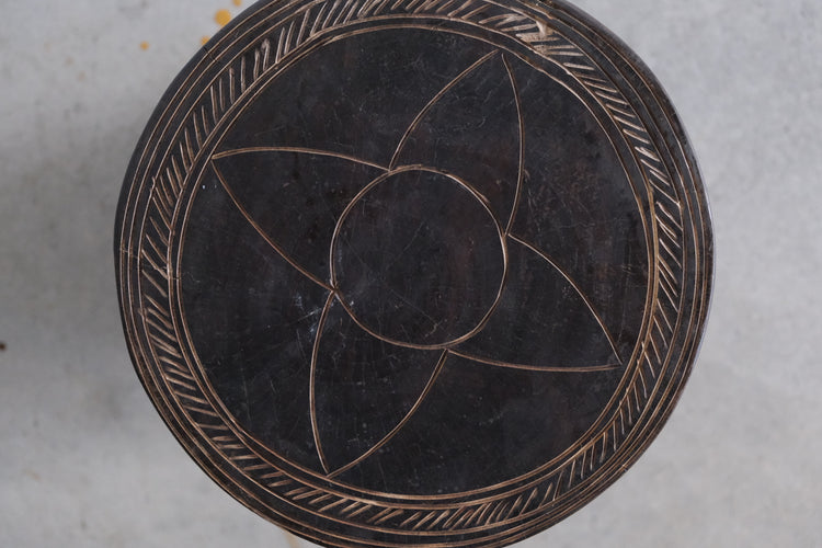 マレンカ族 スツール medium①