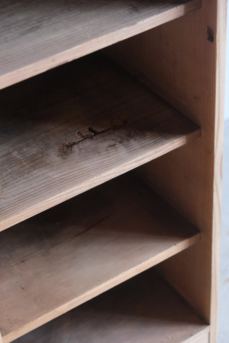 木製棚