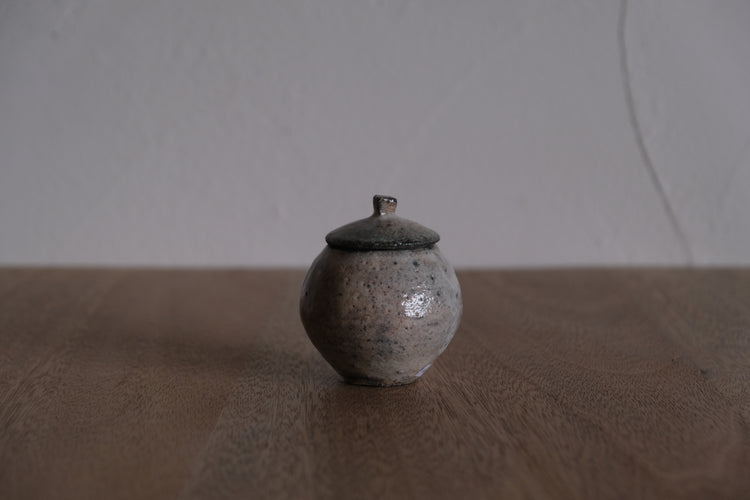 白掛蓋物