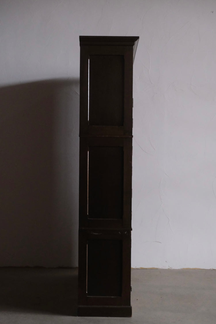 偉大なガラス戸棚