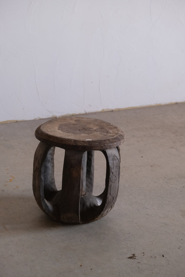 バガ族 スツール medium①