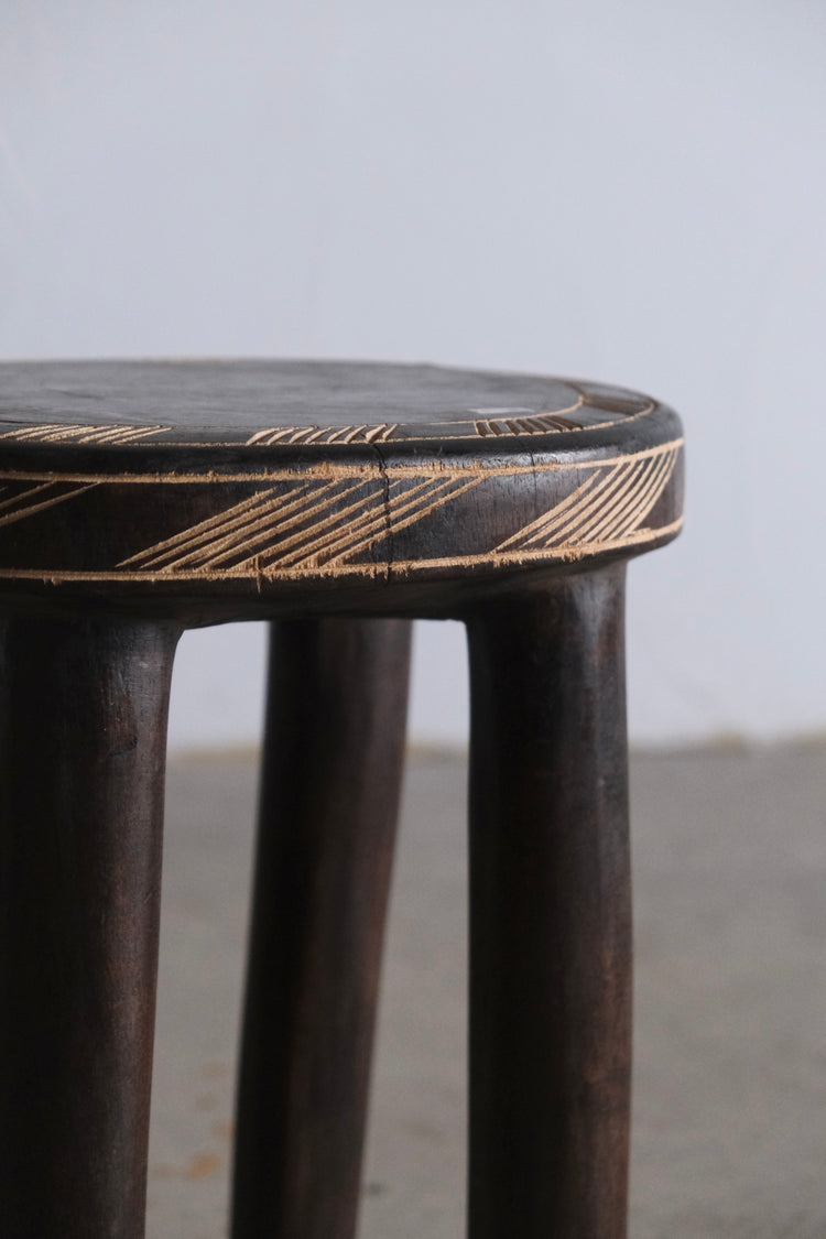 アフリカ民族 スツール medium①