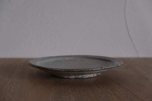 白掛リム皿（M）