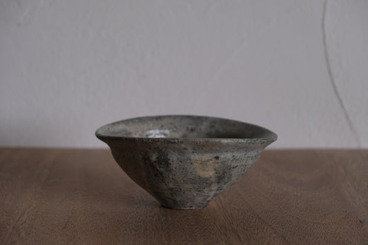 白掛沓形鉢