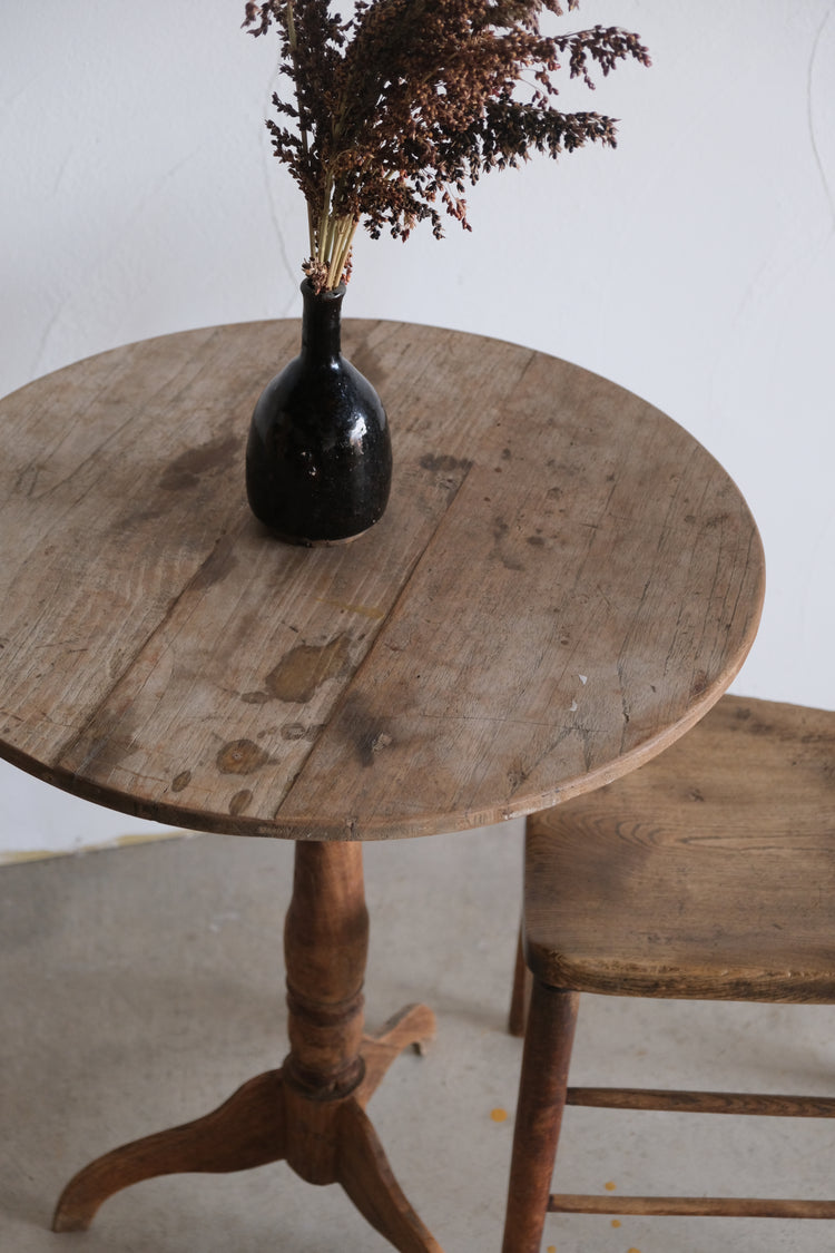 ラウンドテーブル