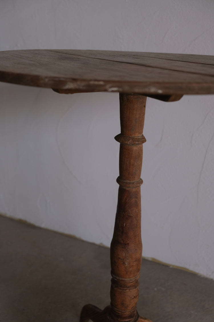 ラウンドテーブル