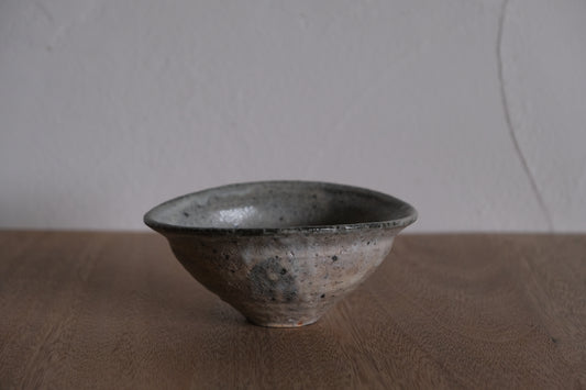 白掛沓形鉢