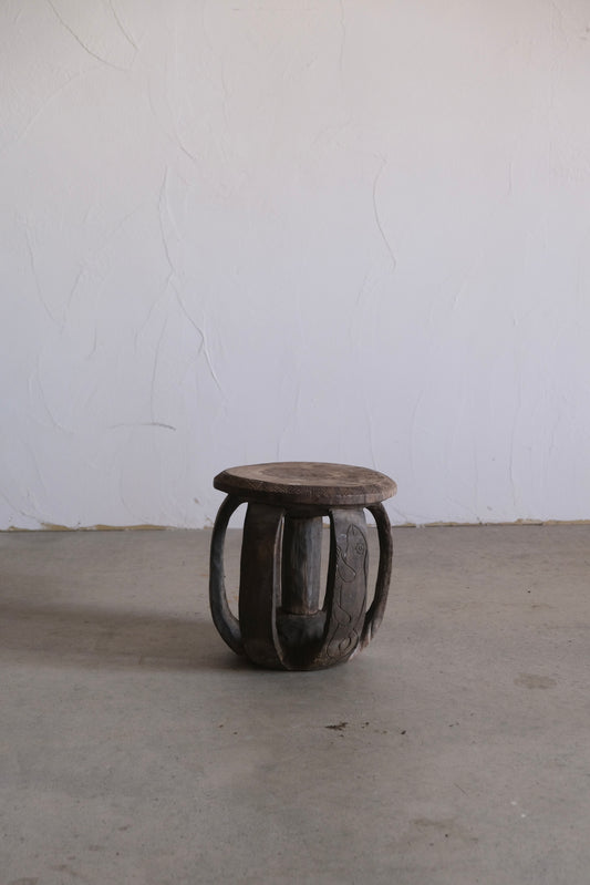 バガ族 スツール medium①