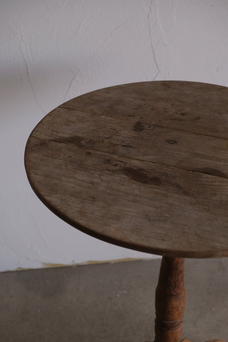 ラウンドテーブル