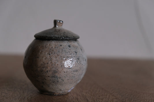 白掛蓋物
