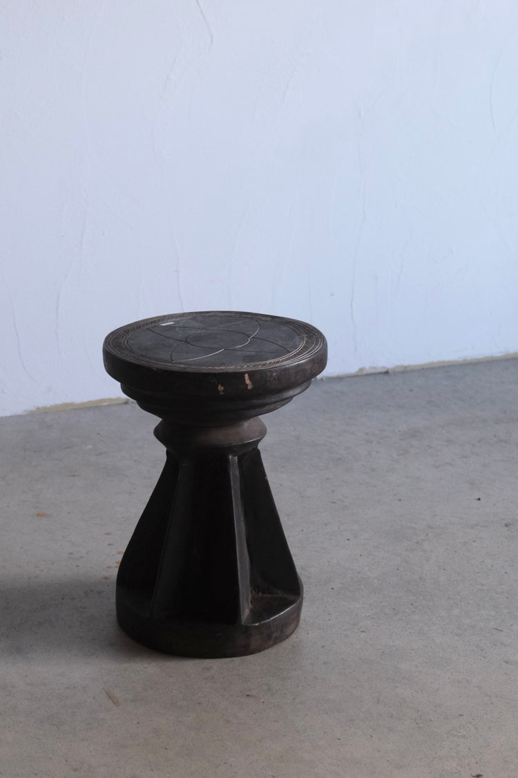 マレンカ族 スツール medium①