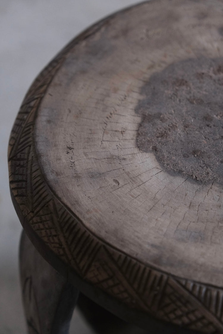 バガ族 スツール medium①